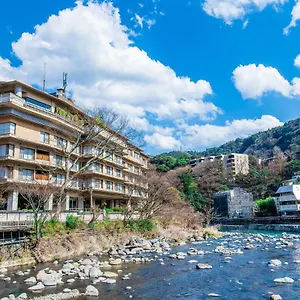 4* 旅館 箱根湯本温泉　ホテル河鹿荘